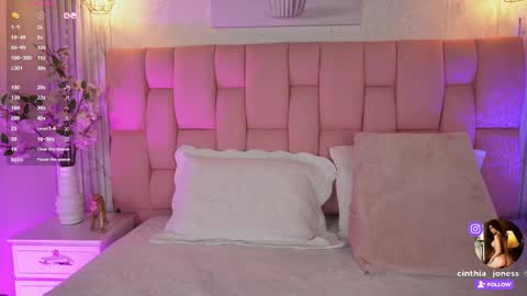 Cinthia online show from 15, 9, 2025