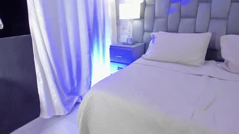 CintiaCollins  online show from 5, 12, 2024