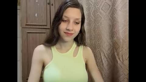 Lisa Salivan online show from 19, 11, 2025