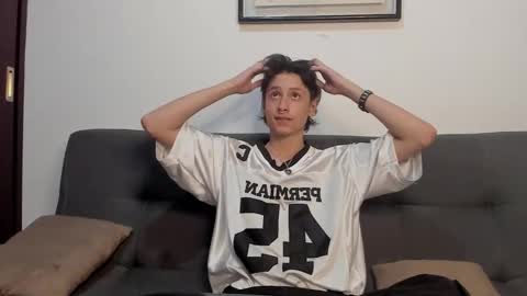 cirosky_elchicopolla online show from 1, 12, 2025