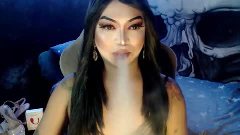 QUEEN CESS online show from 19, 12, 2025