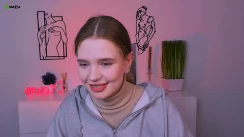 Claire online show from 8, 10, 2025