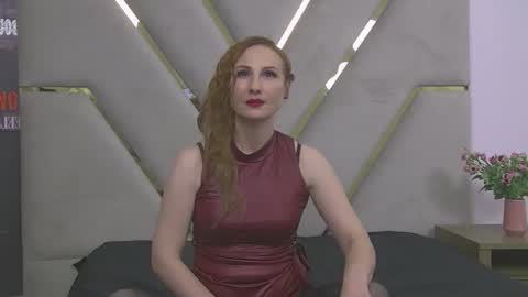 Snapshot of clara_jason chatting on 19, 12, 2025 Mistress Clara online show from 19, 12, 2025