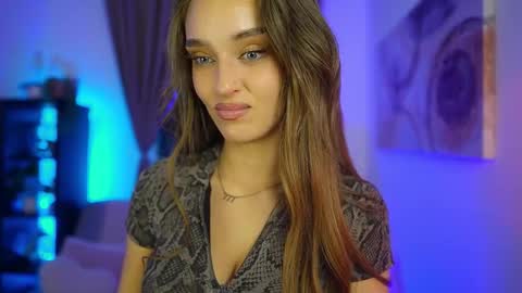 Clara smile online show from 24, 10, 2025