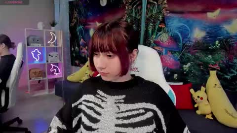 clarabenson online show from 5, 11, 2025