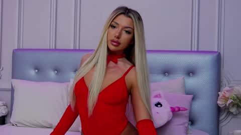 Snapshot of clarahazell chatting on 25, 12, 2024 ClaraHazel online show from 25, 12, 2024