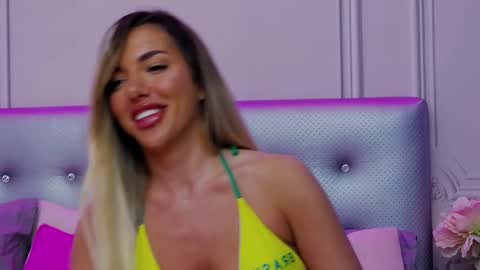 Snapshot of clarahazell chatting on 18, 2, 2025 ClaraHazel online show from 18, 2, 2025