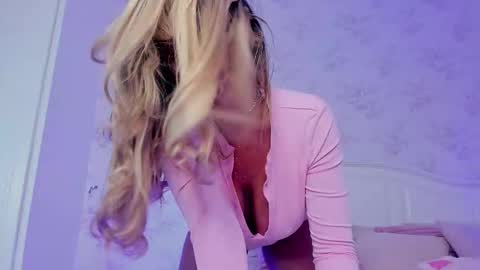 Snapshot of clarahazell chatting on 16, 10, 2025 ClaraHazel online show from 16, 10, 2025