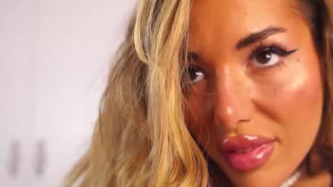 Snapshot of clarahazell chatting on 26, 10, 2025 ClaraHazel online show from 26, 10, 2025