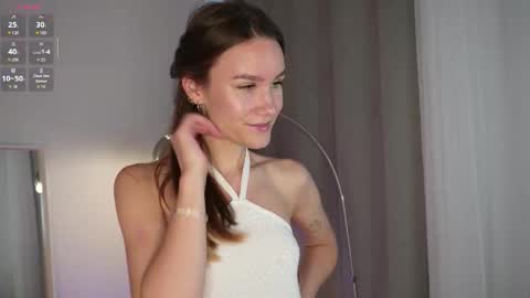 Claire online show from 8, 10, 2025