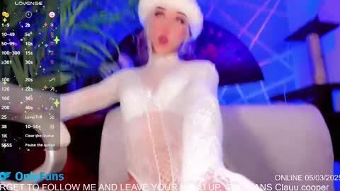 Snapshot of claudia_cooper chatting on 6, 3, 2025 online show from 6, 3, 2025