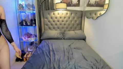 Naughty Claudia online show from 18, 10, 2025