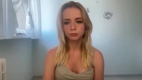 ClaudiaGold online show from 12, 9, 2025