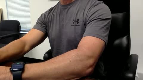 Snapshot of clemike69 chatting on 12, 11, 2025 clemike69 online show from 12, 11, 2025