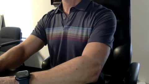 Snapshot of clemike69 chatting on 13, 11, 2025 clemike69 online show from 13, 11, 2025