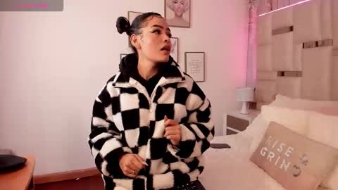 Cleo  smith online show from 18, 12, 2025