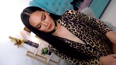 Cleo online show from 12, 11, 2025