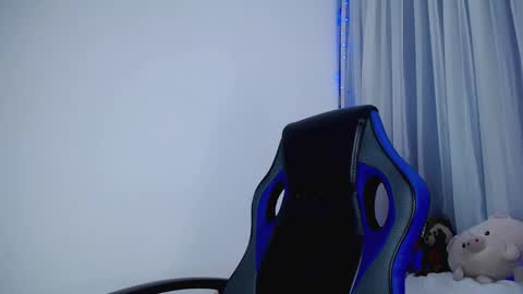 Snapshot of cleopatra_cute chatting on 21, 10, 2025  Nicol  online show from 21, 10, 2025