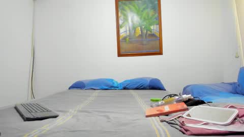 cleowhite_ online show from 20, 10, 2025