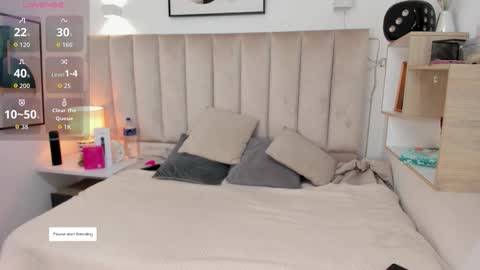 Snapshot of clhoe_johnson_ chatting on 13, 10, 2025 clhoe_johnson_ online show from 13, 10, 2025