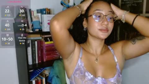 Snapshot of clitia_xx chatting on 23, 10, 2025 Clitia online show from 23, 10, 2025