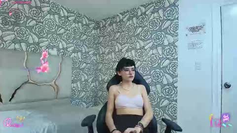 cloee_tay1 online show from 14, 2, 2026