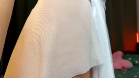 Snapshot of cloud_on_you chatting on 25, 10, 2025 Jenny online show from 25, 10, 2025