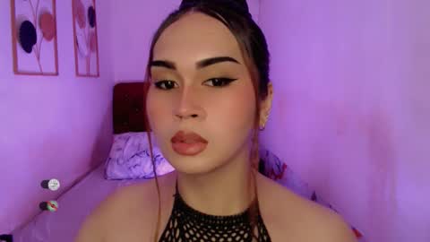 Snapshot of cloudia_babe chatting on 30, 10, 2025 Cloudia babe69 online show from 30, 10, 2025