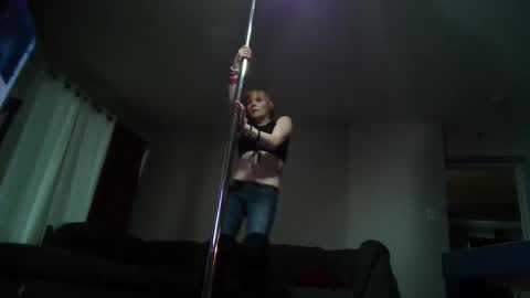 Snapshot of cloudybffs chatting on 28, 11, 2025 Me and Her online show from 28, 11, 2025