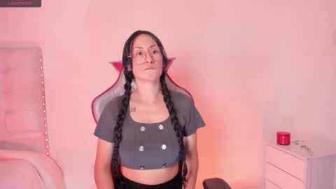 Chloe  online show from 7, 11, 2025