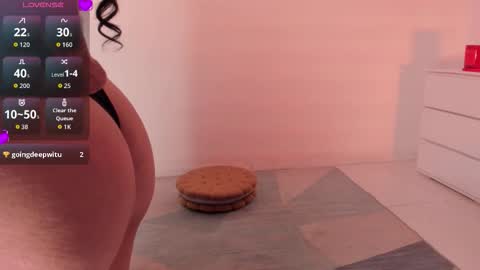 Chloe  online show from 13, 11, 2025