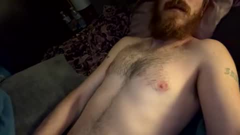 Snapshot of cloverboy1988 chatting on 21, 11, 2025 cloverboy1988 online show from 21, 11, 2025