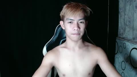 Snapshot of clyde_twinkx chatting on 17, 11, 2025 clyde_twinkx online show from 17, 11, 2025