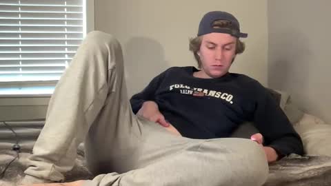 Snapshot of clydeaustin chatting on 12, 11, 2025 Clyde Austin online show from 12, 11, 2025