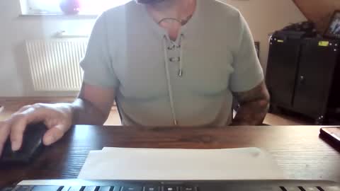 Snapshot of cock4onenight chatting on 10, 9, 2025 cock4onenight online show from 10, 9, 2025