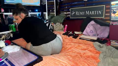 COCK N CREAMZ  WET DREAMZ online show from 27, 12, 2024