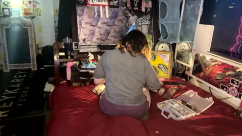 COCK N CREAMZ  WET DREAMZ online show from 23, 1, 2025