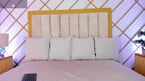    online show from 21, 12, 2025