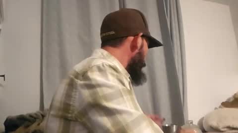 Snapshot of coffeemaker4 chatting on 19, 12, 2025 coffeemaker4 online show from 19, 12, 2025