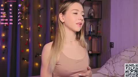 Snapshot of cold_waterfall chatting on 24, 3, 2026 Criss online show from 24, 3, 2026