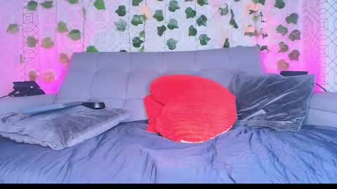 Snapshot of colett_hall chatting on 21, 10, 2025 colett online show from 21, 10, 2025