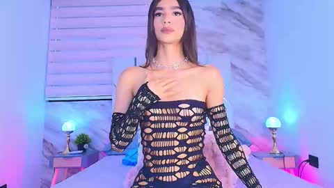 Snapshot of colett_hall chatting on 23, 11, 2025 colett online show from 23, 11, 2025