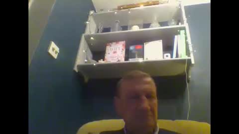 Snapshot of colinbeech chatting on 30, 12, 2024 colinbeech online show from 30, 12, 2024