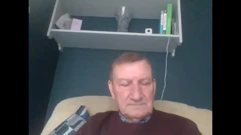 Snapshot of colinbeech chatting on 8, 1, 2025 colinbeech online show from 8, 1, 2025