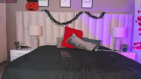 Snapshot of college_muscle_ass chatting on 24, 10, 2025 college_muscle_ass online show from 24, 10, 2025