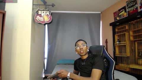 Snapshot of collemanstone chatting on 13, 11, 2025 CollemanStone online show from 13, 11, 2025