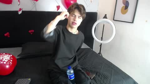 collinstone online show from 16, 2, 2025