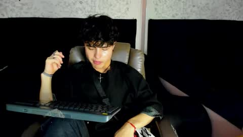 collinstone online show from 11, 11, 2025