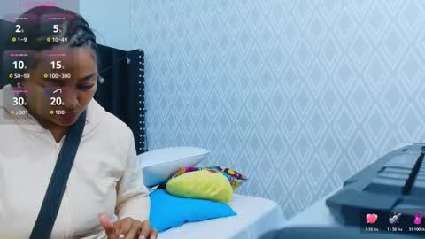 Snapshot of colombia_mommy_ chatting on 24, 10, 2025 GRETCHEN online show from 24, 10, 2025