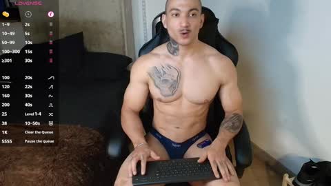 colombianmuscle8 online show from 13, 9, 2025